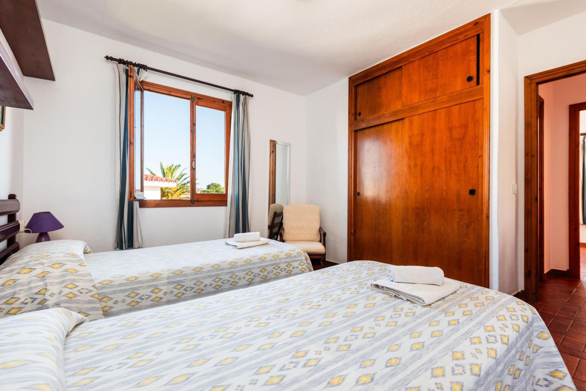 Ullastres Iii Apartment
